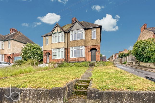 3 bed semi-detached house