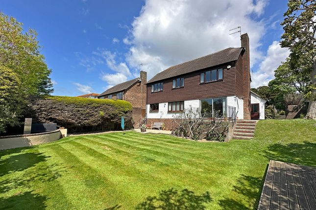 4 bed detached house