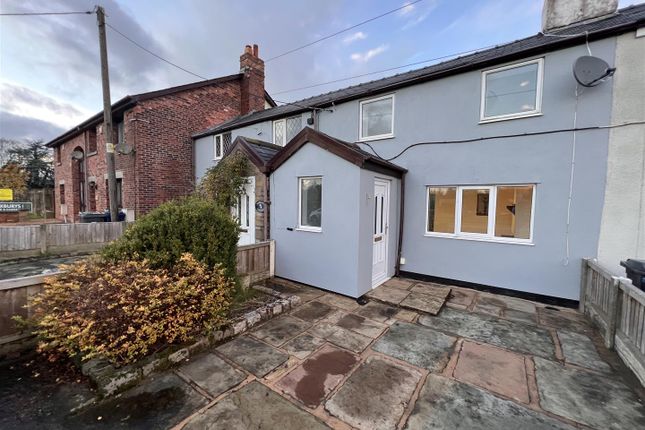 Chain House Lane, Whitestake 3 bed cottage for sale