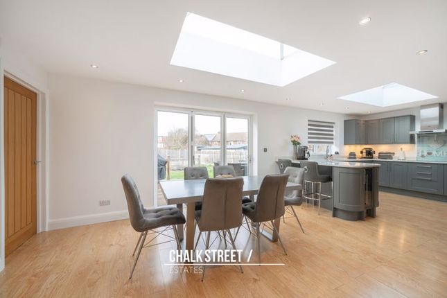 Hamlet Road, Collier Row, RM5 3 bed detached bungalow for sale