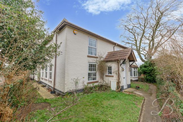 5 bed detached house