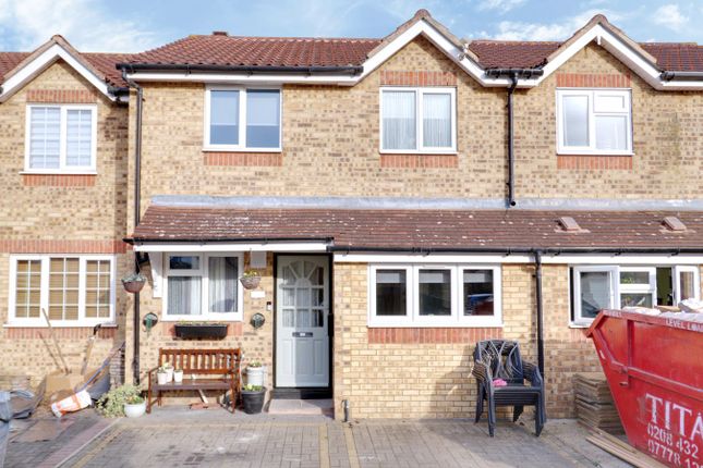 Danbury Crescent, South Ockendon RM15 4 bed terraced house for sale