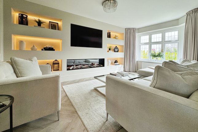 Ernest Dawes Avenue, Telford TF2 4 bed detached house for sale