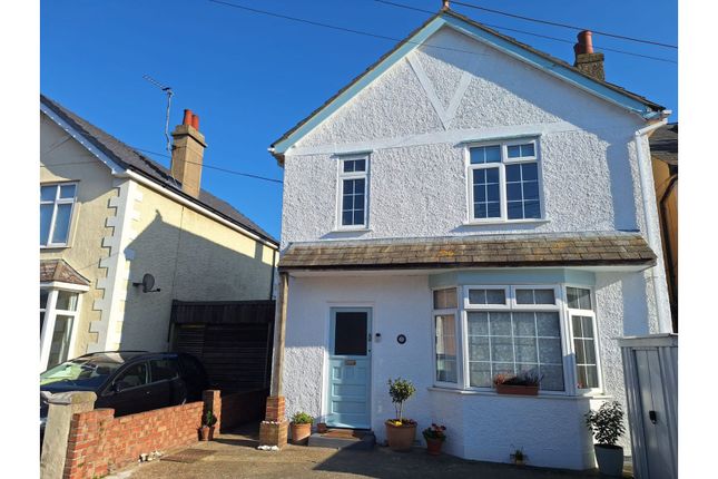 3 bed detached house
