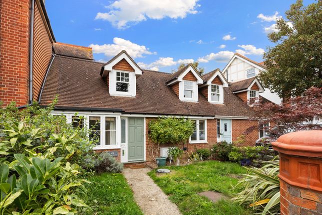 Pembroke Crescent, Hove, BN3 2 bed terraced house for sale