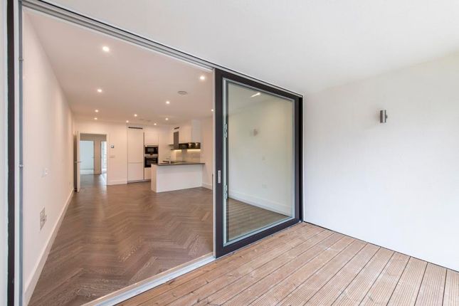 Pewter Court, Sterling Way, London N7 2 bed apartment for sale