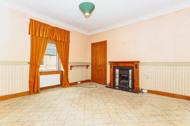 2 bedroom maisonette for sale