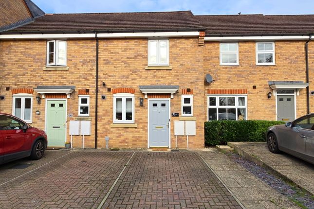 Laurel Gardens, Thatcham RG19 2 bed terraced house for sale