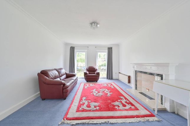 Lower Road, Harrow, HA2 3 bed flat for sale