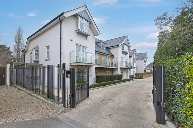 Highbeam House, Woodford Green IG8 2 bed duplex for sale