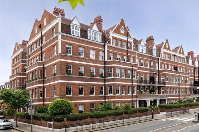 Prince of Wales Drive, London, SW11 1 bed apartment for sale
