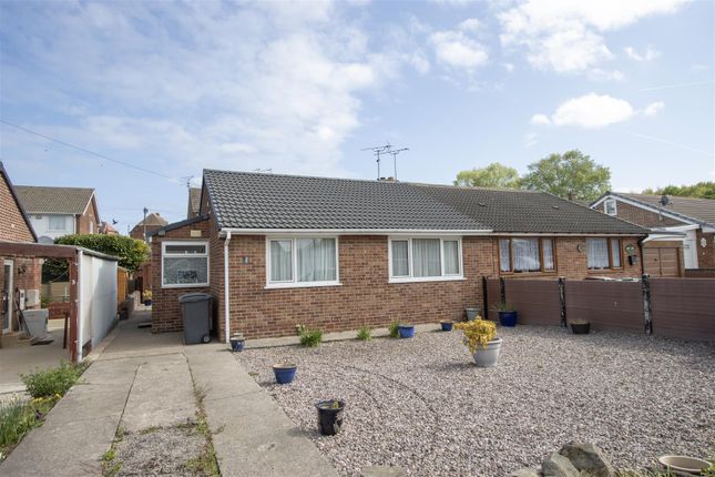 Cromford Close, North Wingfield... 2 bed semi
