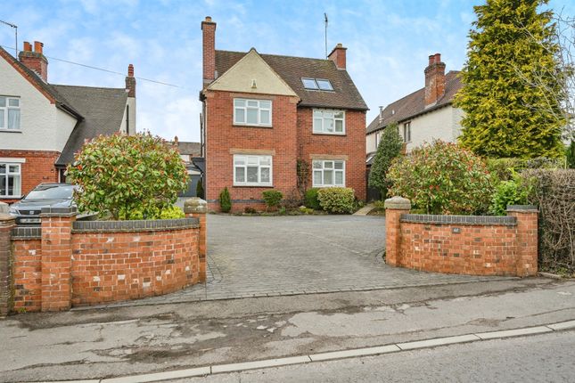 4 bed detached house