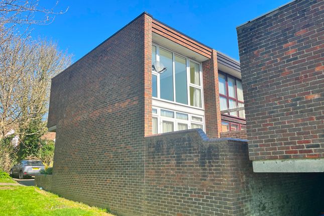 Old Groveway, Milton Keynes 1 bed end of terrace house for sale
