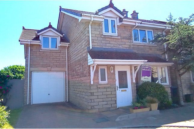 4 bed detached house