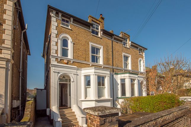 5 bedroom semi-detached house for sale