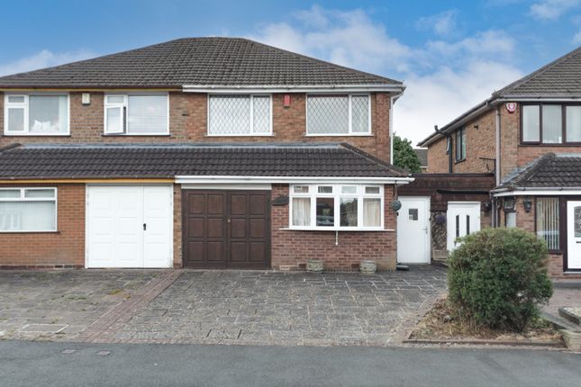 3 bedroom semi-detached house for sale