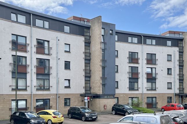 East Pilton Farm Crescent, Edinburgh... 2 bed flat for sale