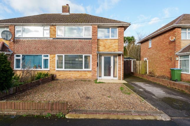 Rylandes Court, Maybush, Southampton... 3 bed semi