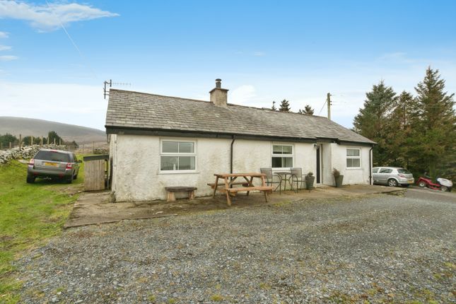2 bed detached bungalow