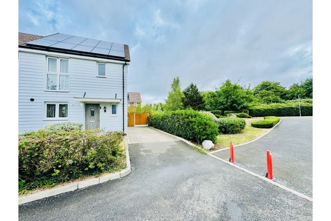3 bedroom end of terrace house for sale