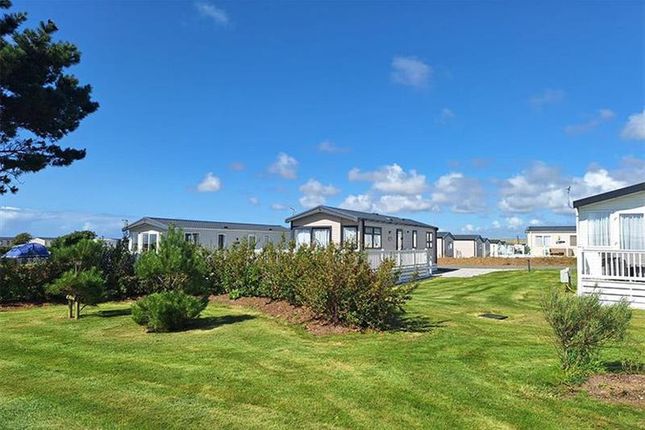 Newperran Holiday Resort 3 bed park home for sale