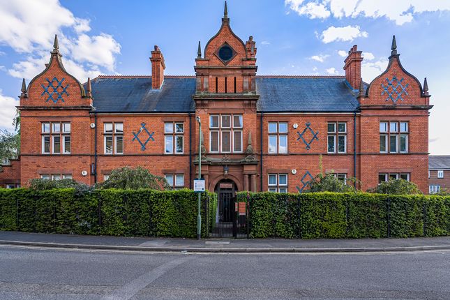 2 bed flat