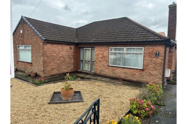 2 bedroom detached bungalow for sale