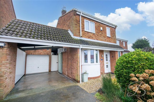 4 bed detached house