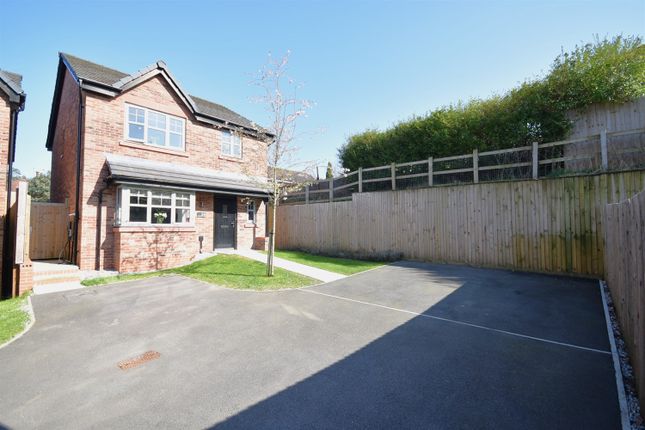 3 bed detached house