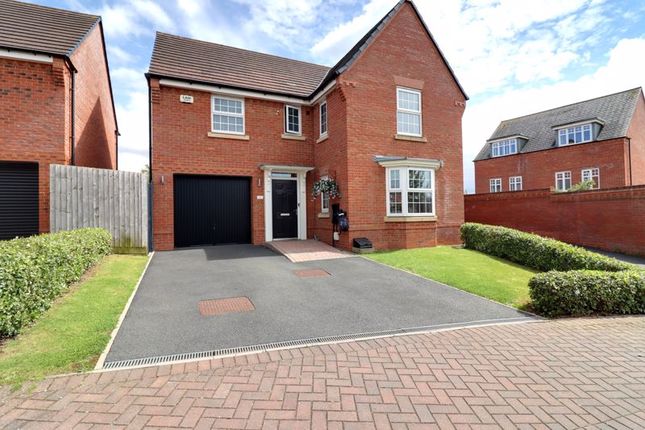 Winton Vale, Stafford ST18 4 bed detached house for sale