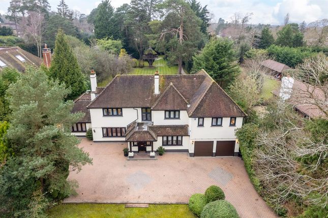 5 bed property