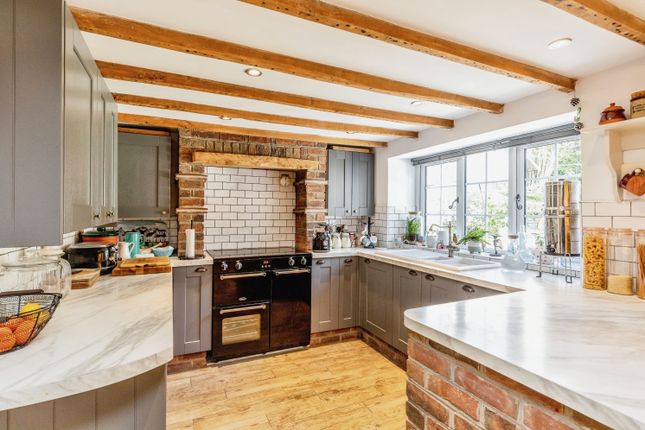 4 bed detached house