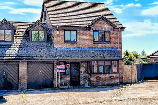 Old Furnace Close, Lydney GL15 6 bed link detached house for sale