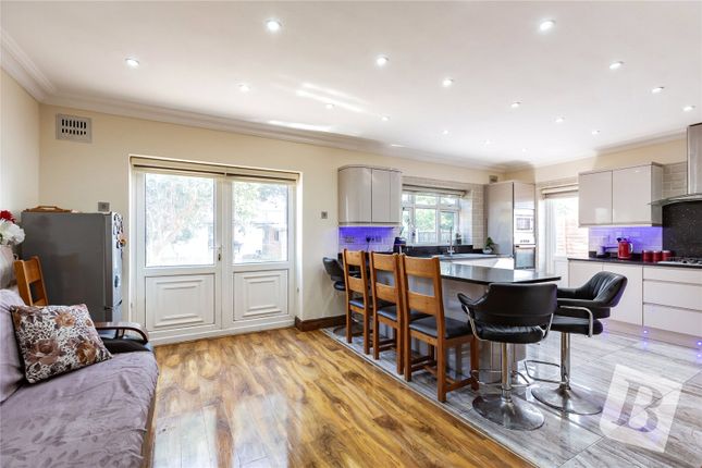 Belmont Road, Hornchurch, RM12 5 bed semi