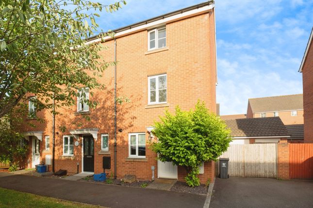 4 bed town house