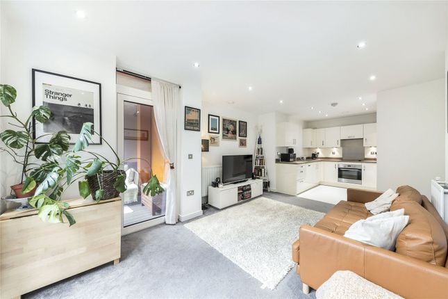 Cable Walk, Greenwich, SE10 1 bed apartment for sale