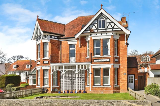 2 bed flat