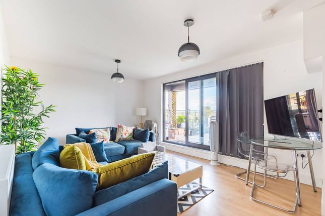 Gnome House, Blackhorse Lane... 3 bed flat for sale