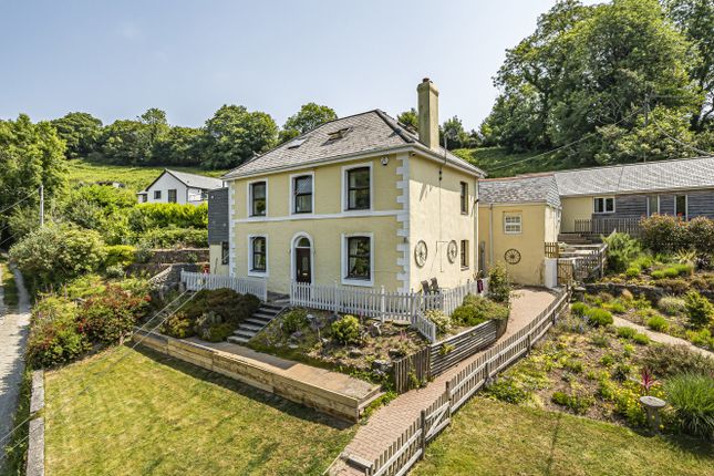 Bodmin Road, St. Austell, Cornwall 4 bed detached house for sale