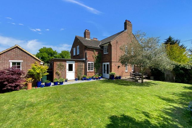 Bethersden Road, Ashford TN27 2 bed semi