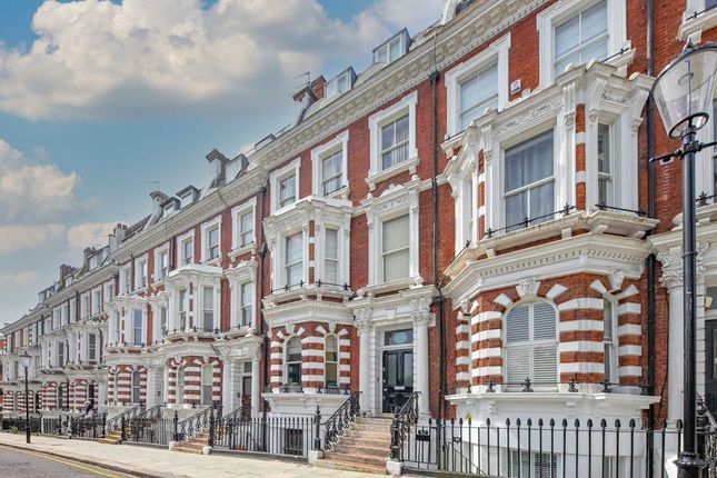 Hornton Street, London W8 2 bed flat for sale