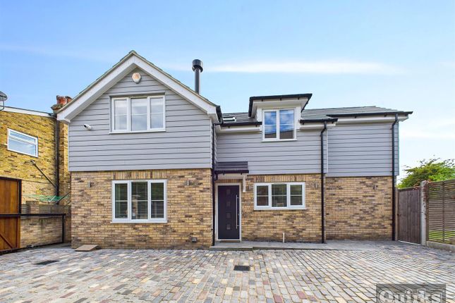 3 bed detached house