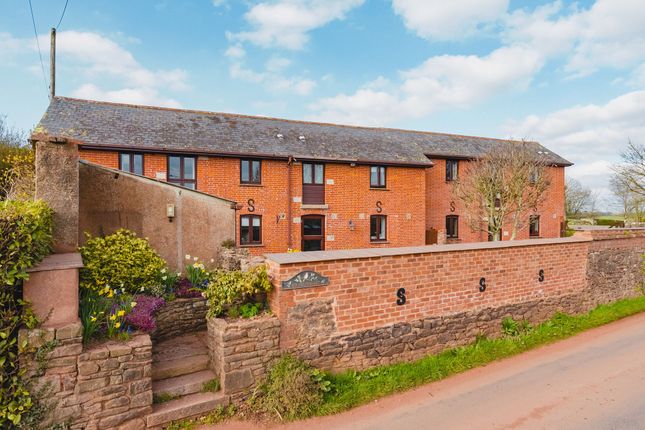 4 bed detached house