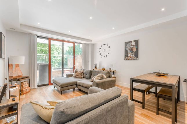 2 bed flat