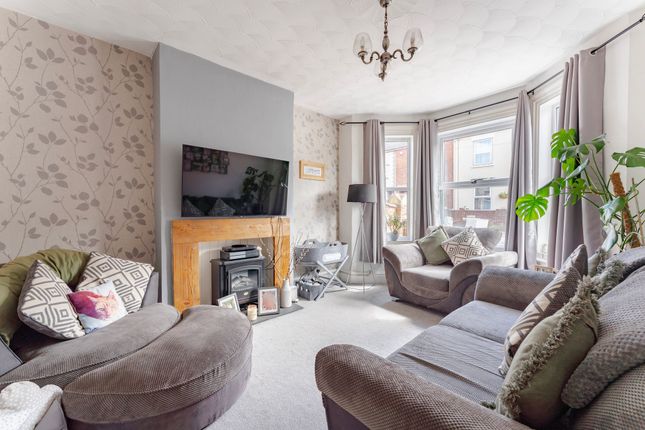 Oxford Road, Lowestoft 3 bed terraced house for sale