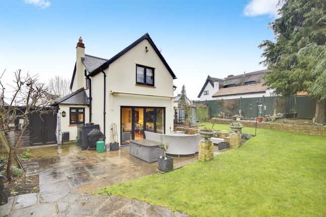 3 bed detached house