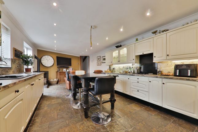 Town Street, Shiptonthorpe, York... 3 bed detached house for sale