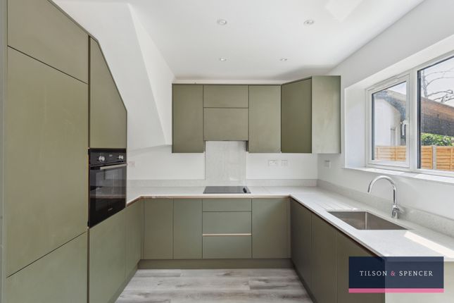 4 bed detached house