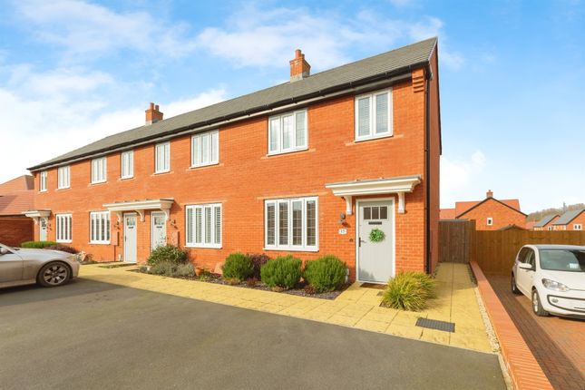 3 bedroom end of terrace house for sale